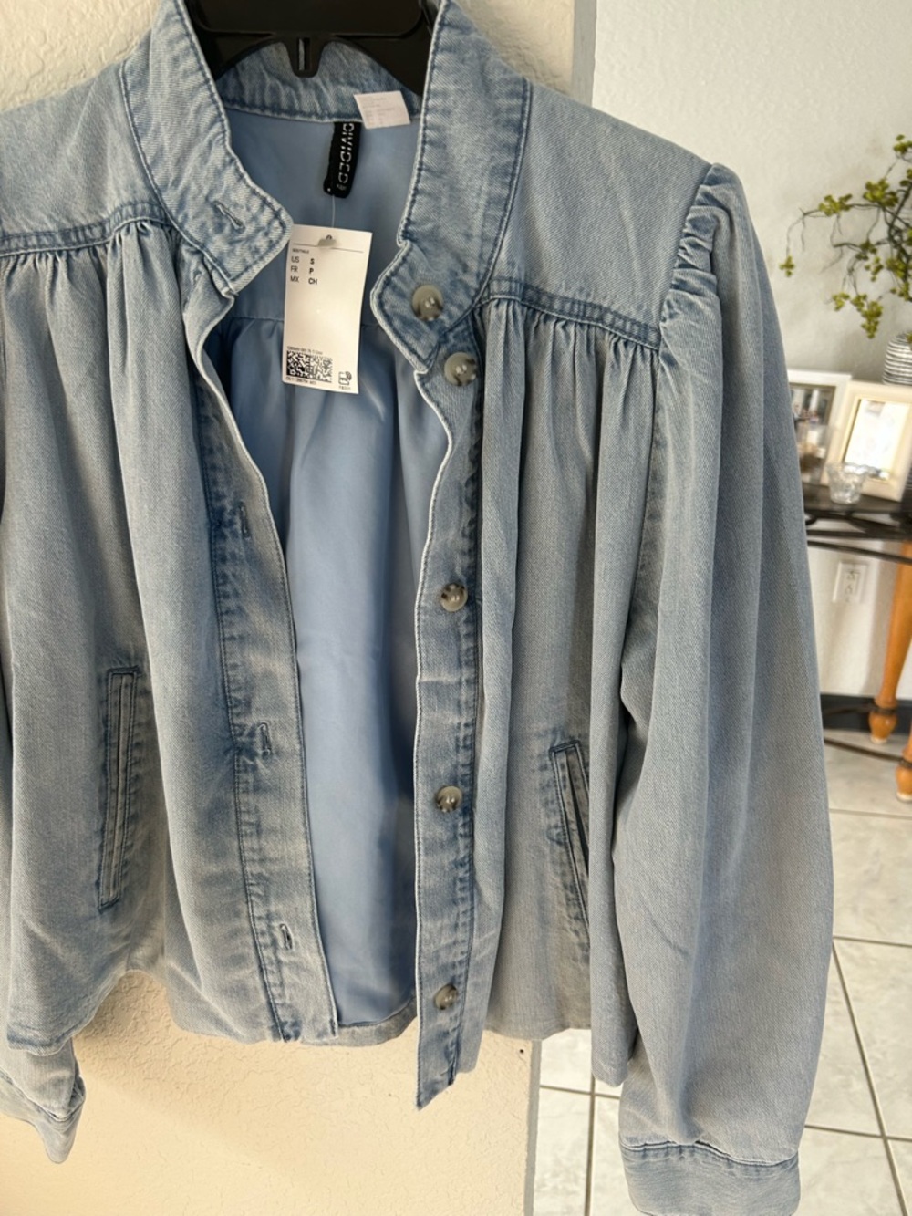 Light Wash Denim Jean Jacket - Women